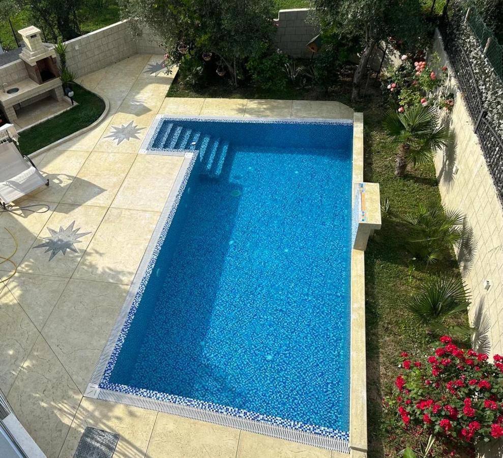 Villa Holiday Apartments بار المظهر الخارجي الصورة