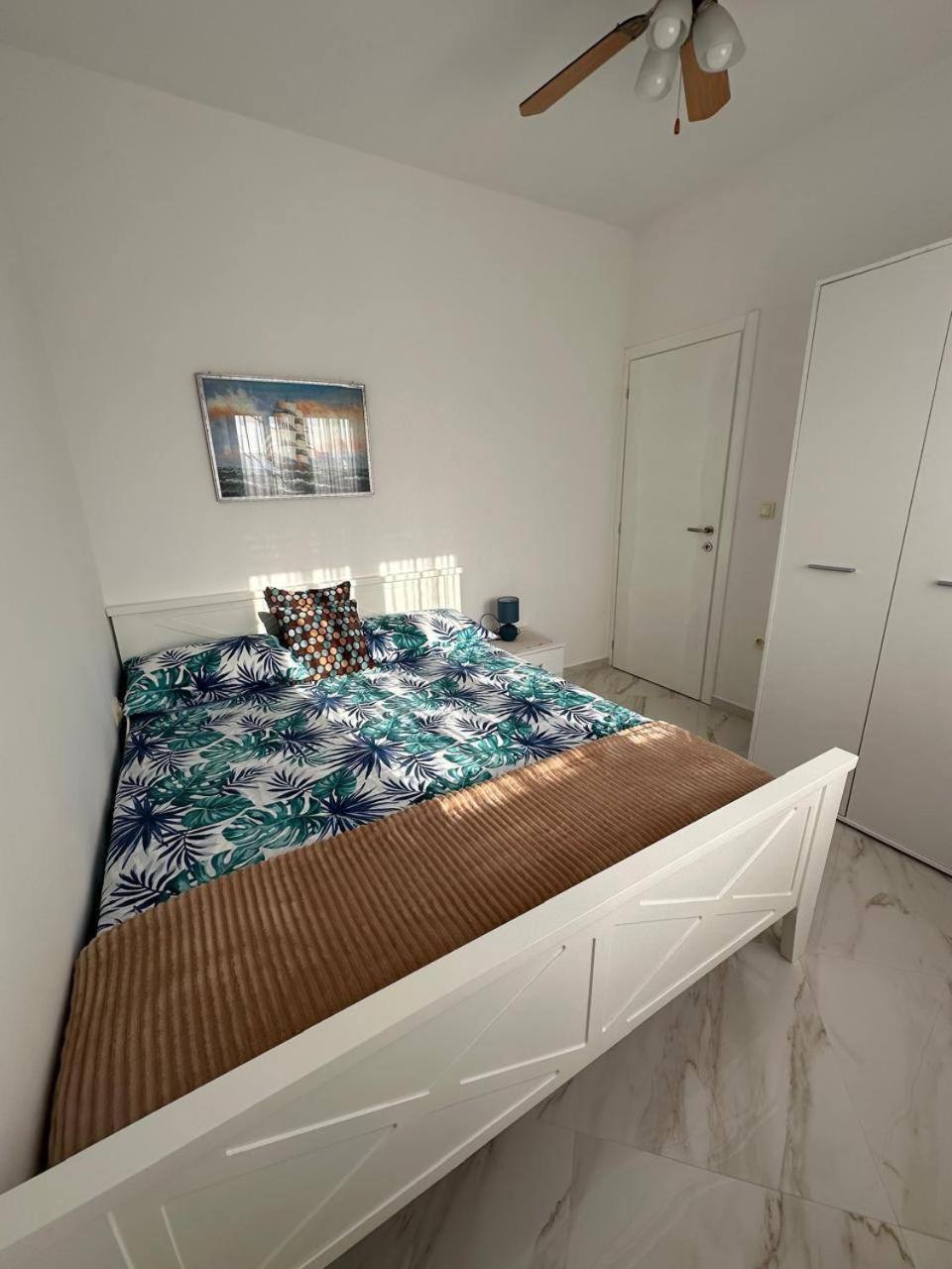 Villa Holiday Apartments بار المظهر الخارجي الصورة